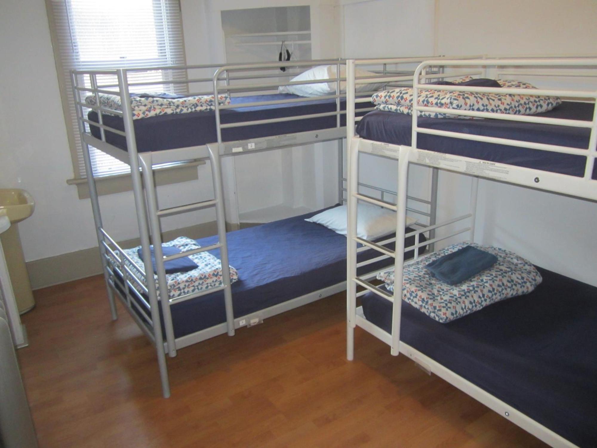 St Clair Hostel Βανκούβερ Εξωτερικό φωτογραφία